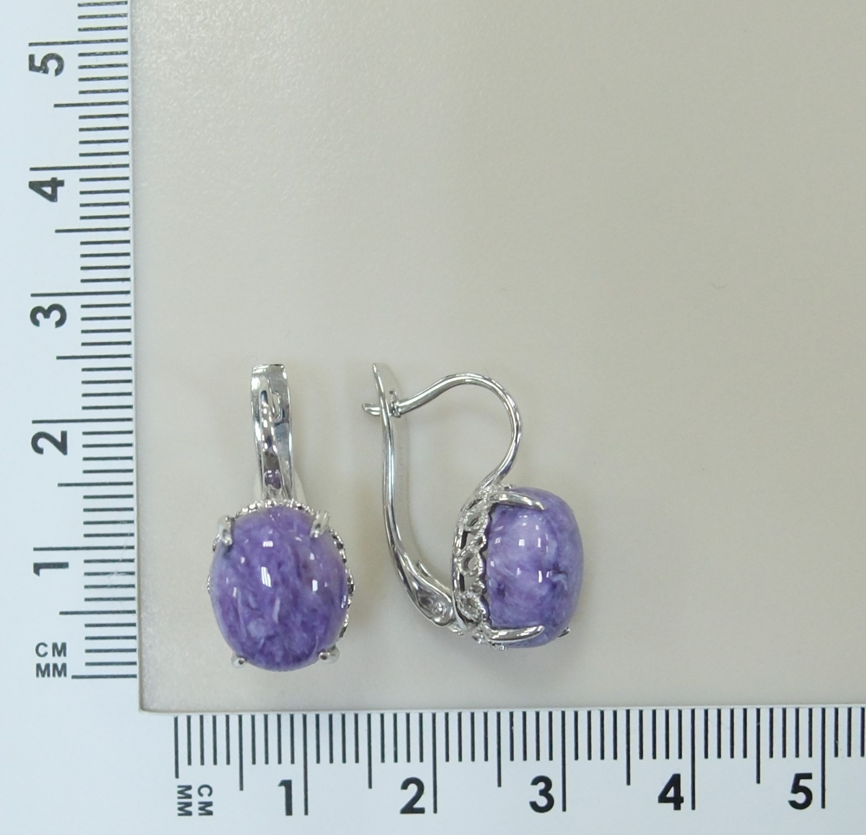 Серебряные серьги с чароитами